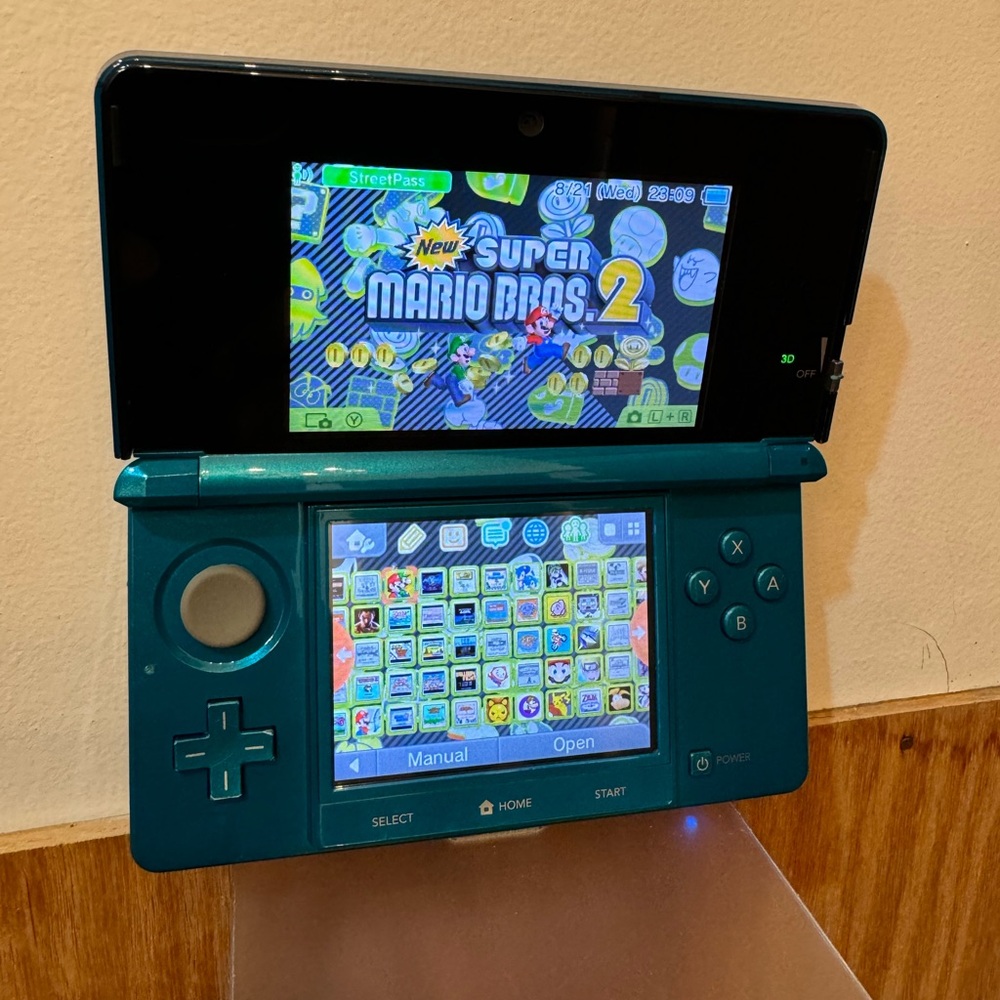 Original Nintendo 3ds 128gb - Picture 4 of 8